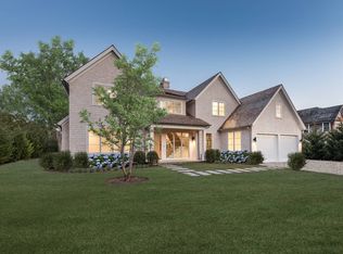 68 Gould St, East Hampton, NY 11937