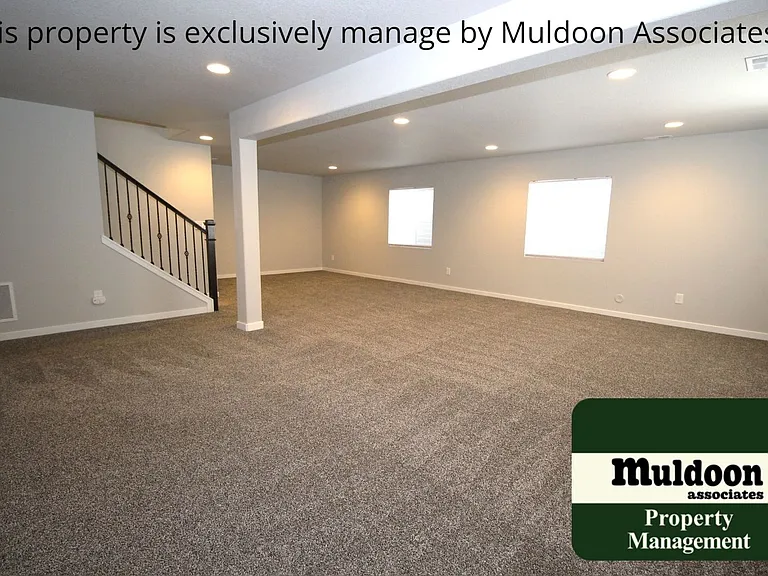 10339 Finn Dr — Photo 25