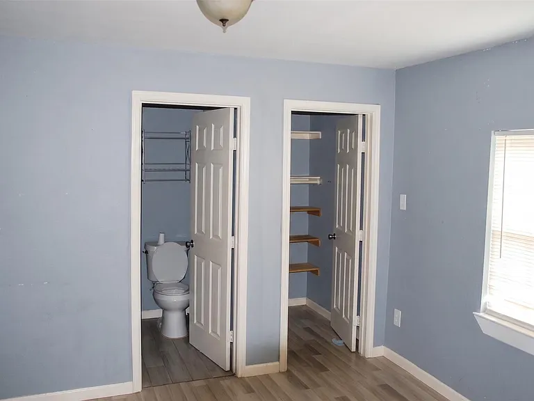 806 Granville Dr — Photo 5