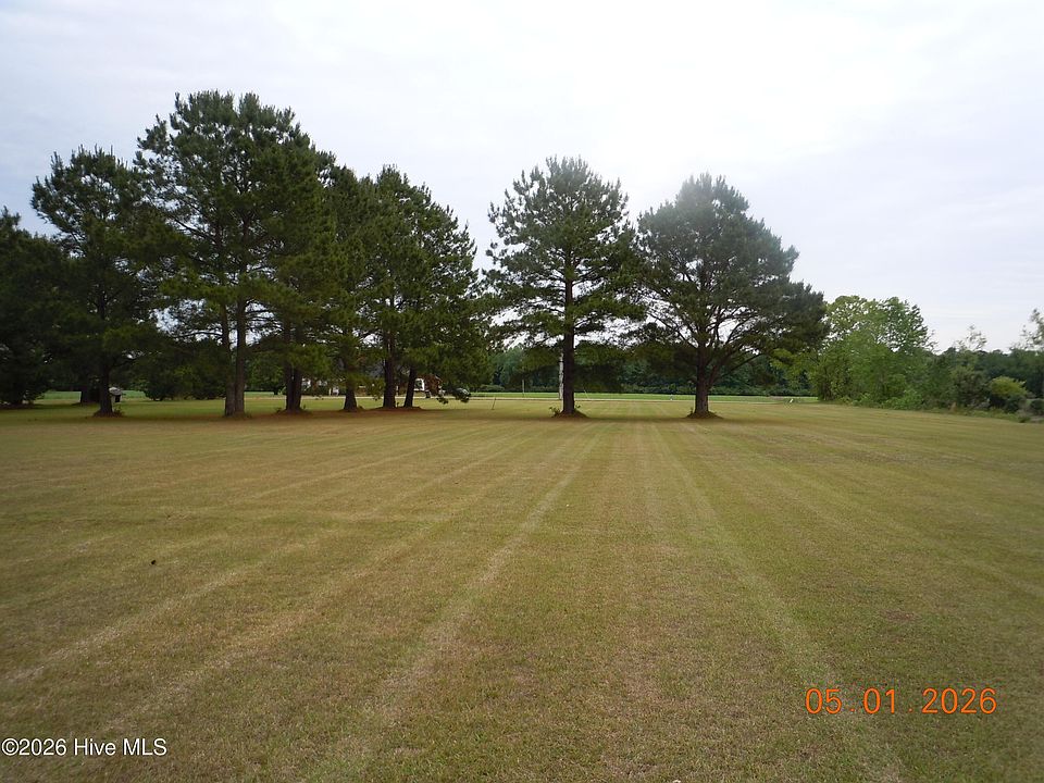 1st image of 170 Colonial Drive