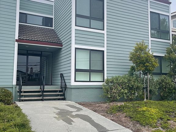 3rd image of 467 Kelly Ave APT F