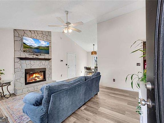 4th image of 5180 Truman Mountain Rd