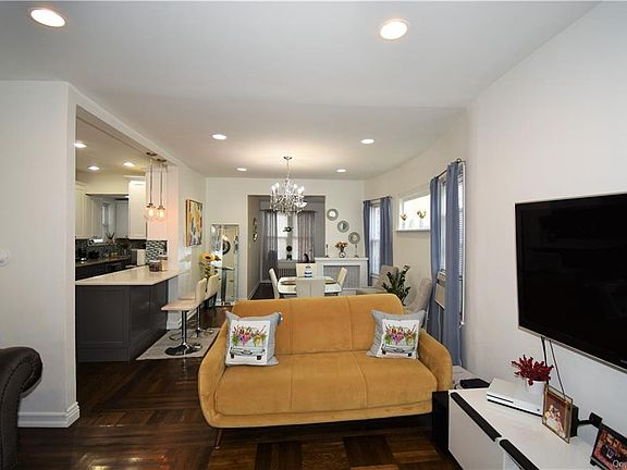 5th image of 93 Hillside Ave
