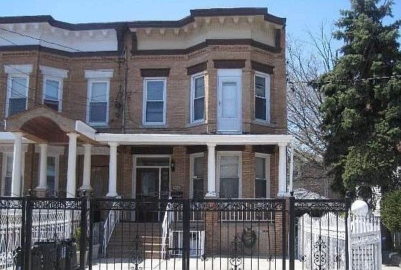 1st image of 9424 121st St