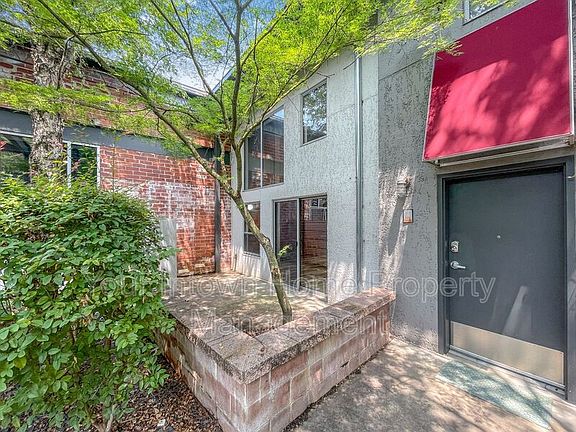 3rd image of 195 Arizona Ave NE Unit 117