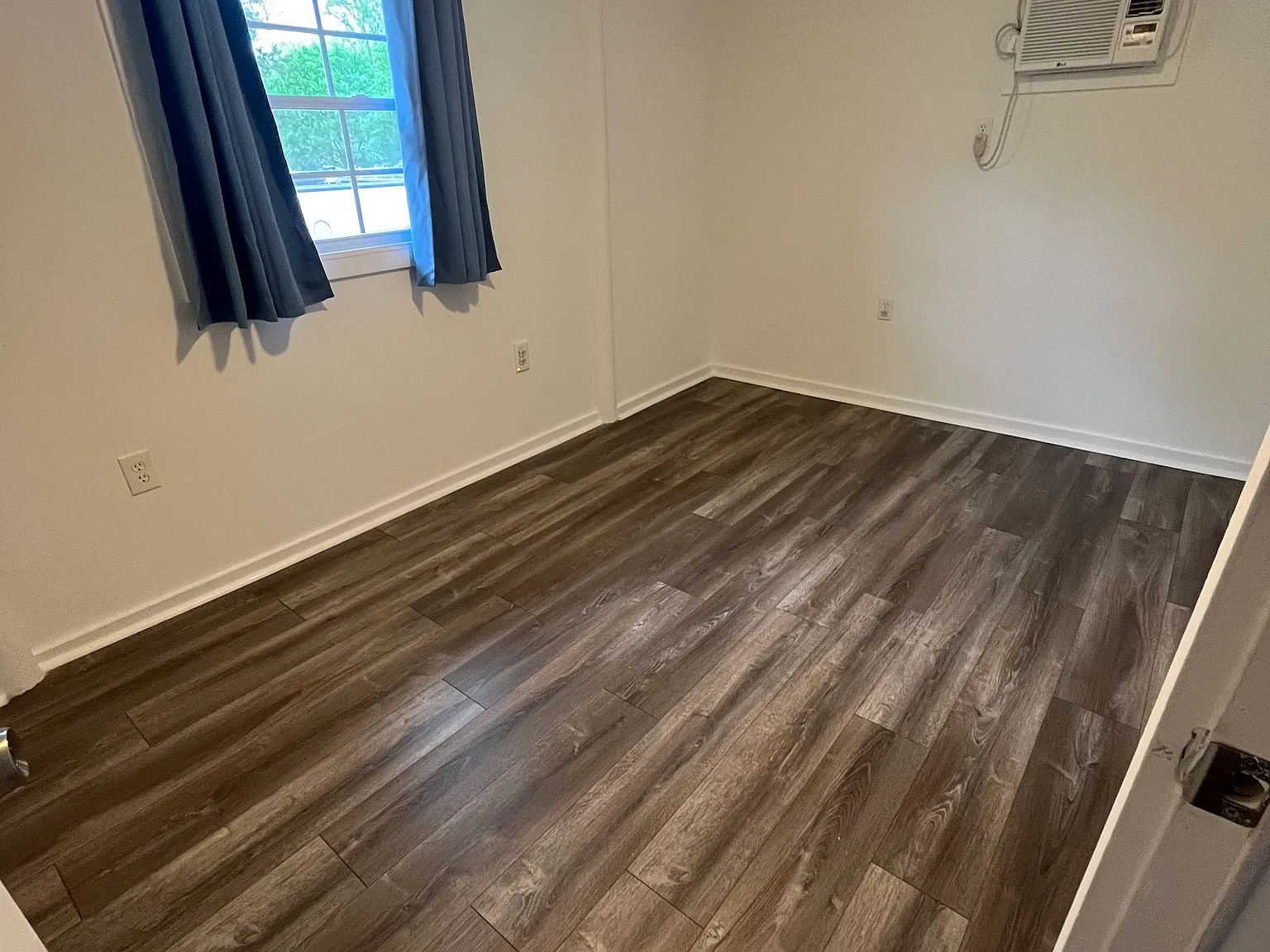 2 bed, 1000 sqft, $1,700 — Photo 4