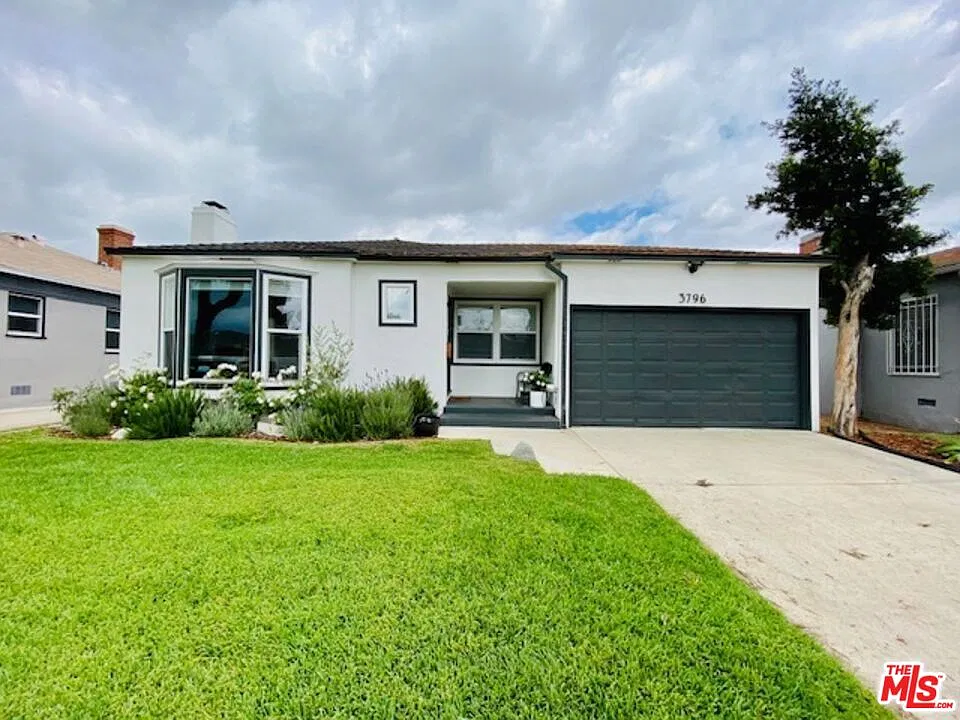 3 bed, 2.0 bath, 1523 sqft, $5,950 — Photo 2