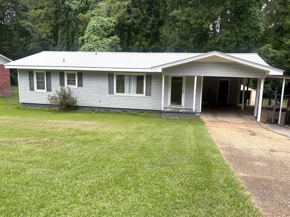 611 Maureen Ln, Butler, AL 36904