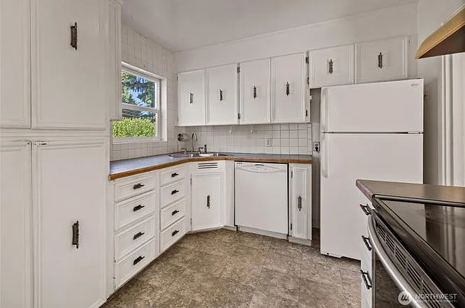 1010 N Union Ave — Photo 3