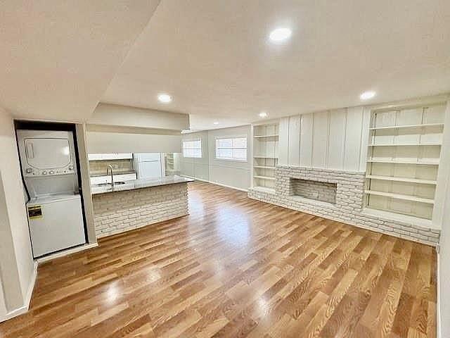 1st image of 2101 Fountain View Dr APT 14