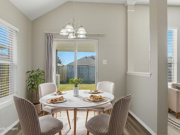 4th image of 1013 Rumley Rd