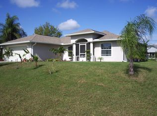 901 Streamlet Ave, Sebastian, FL 32958