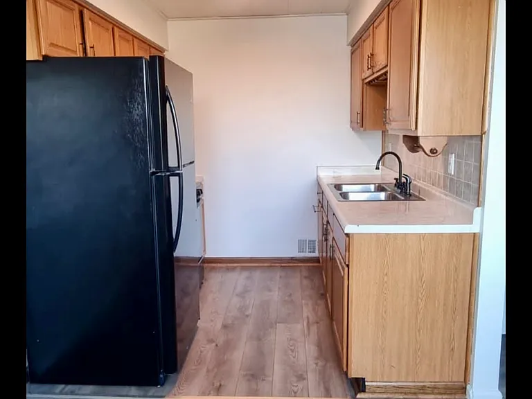 707 Tamarack Dr — Photo 6