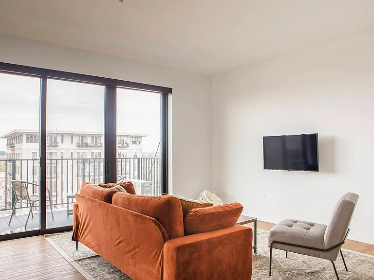 1239 N Van Buren St — Photo 3