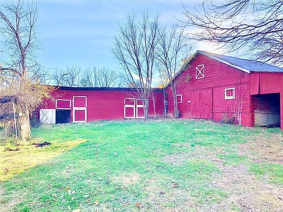 5th image of 9890 Osage Dr