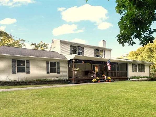 120 Old Mountain Trl, Richmond, RI 02892