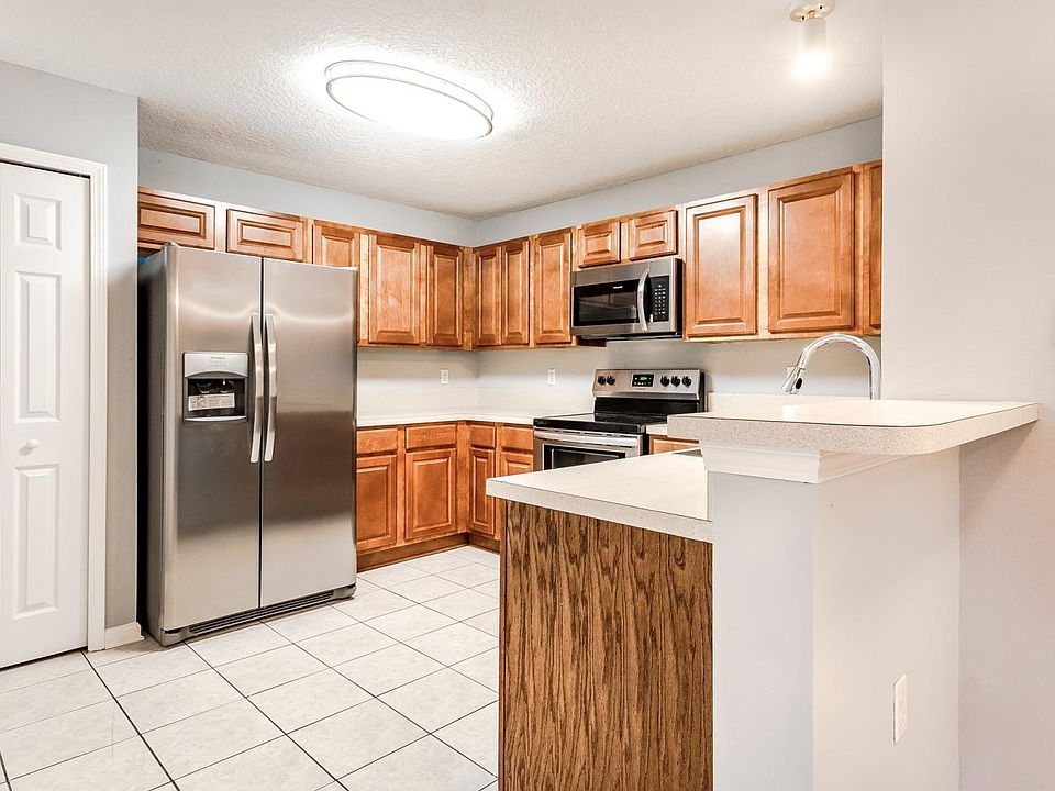 1st image of 5101 Playpen Dr Unit 6-9