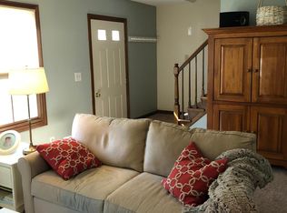 79 Church St, Guilford, CT 06437
