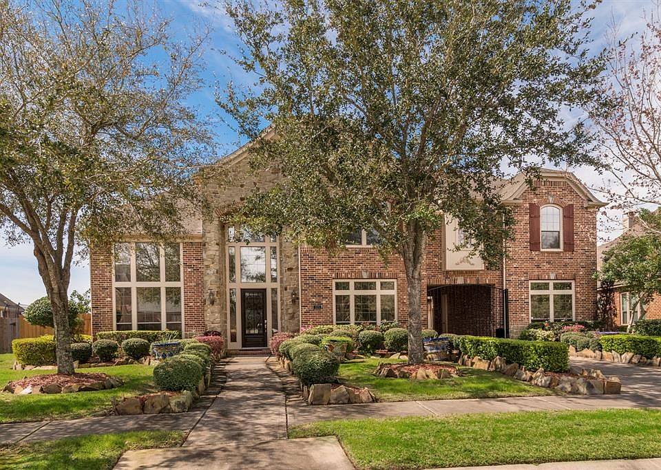1st image of 1019 Summer Cape Cir