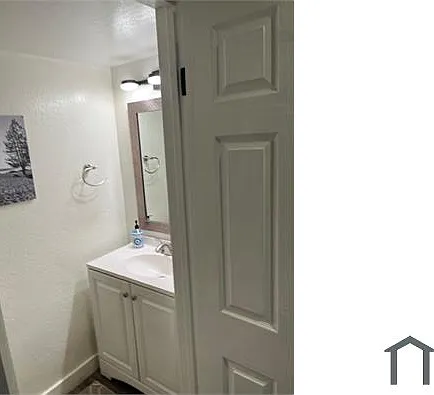 2502 Florida Ln — Photo 12