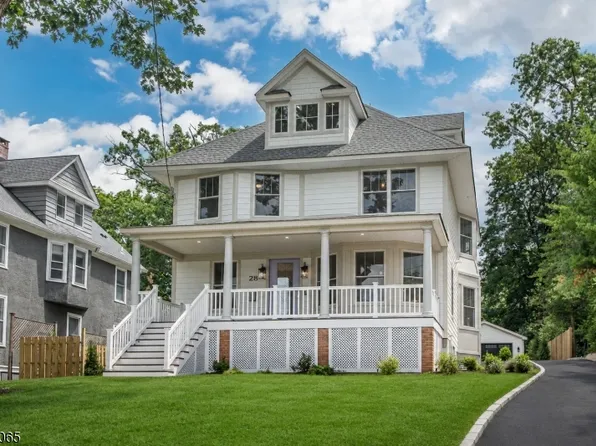 28 Mountain Ave, Summit City, NJ 07901