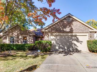 920 Lee Ct, Buffalo Grove, IL 60089