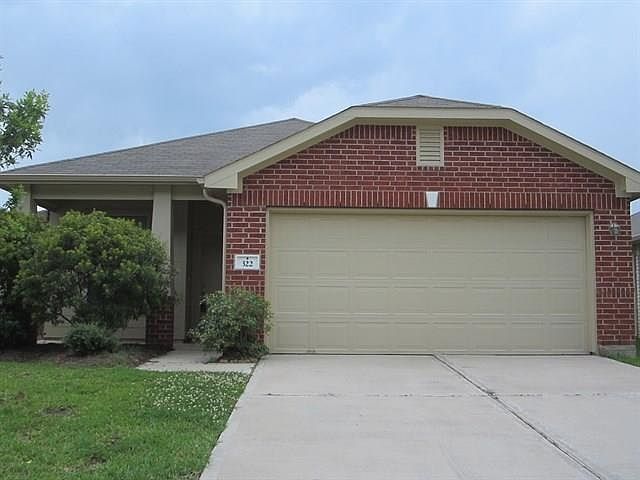 1st image of 322 Annatto Ln