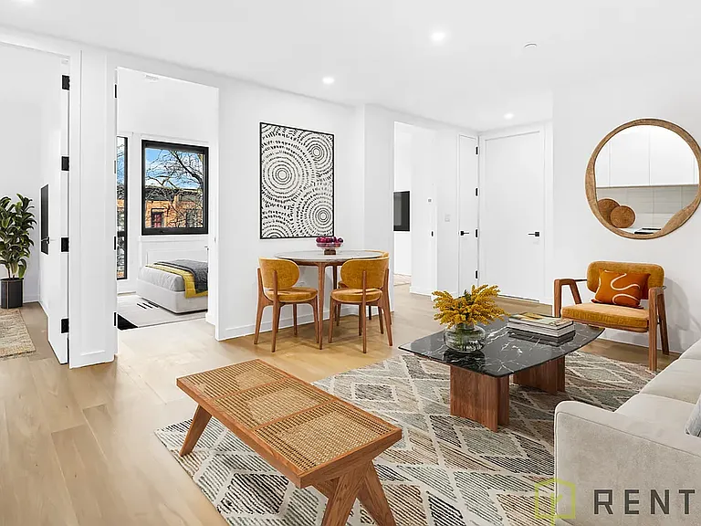 658 Madison St #3G — Photo 2