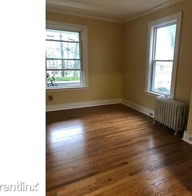 38 Dundee Rd. #1 Arlington Shared Unit Photo 3