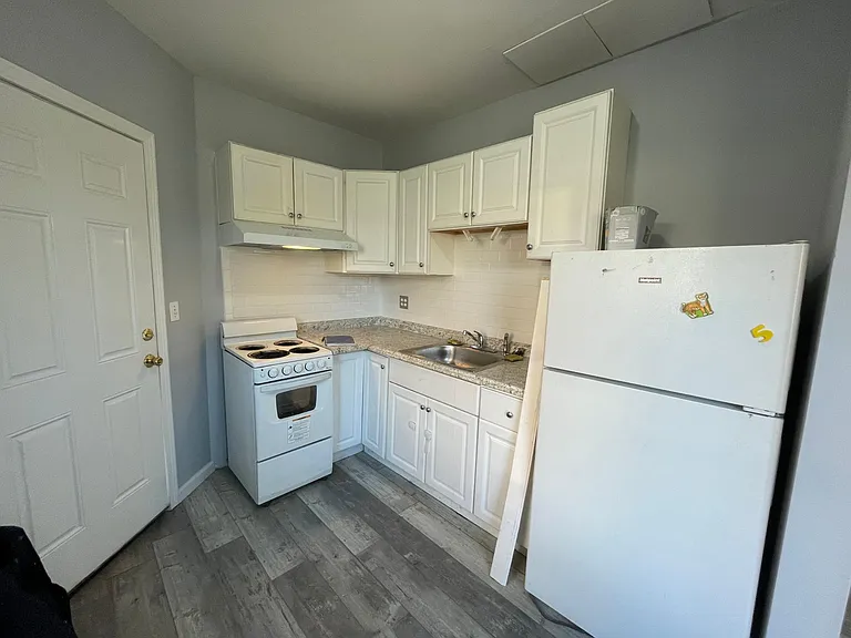 481 Williams St #B1 — Photo 9