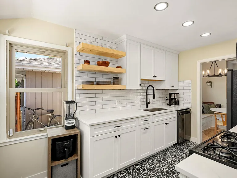 7205 Stevens Ave S — Photo 9
