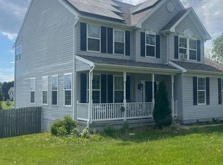1273 Upland Dr, Fayetteville, PA