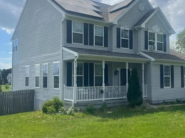 1273 Upland Dr, Fayetteville, PA 17222