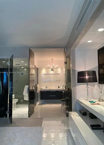 2301 Collins Ave #1507 — Photo 19