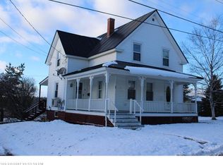 4 Salem St, Houlton, ME 04730