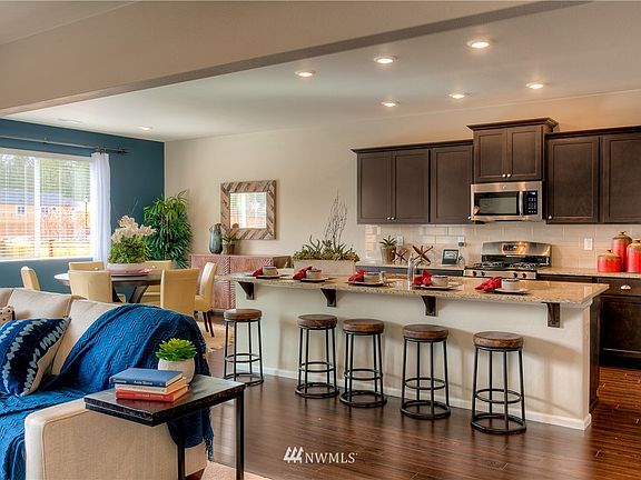 4th image of 3108 Gladiator Street NE #37