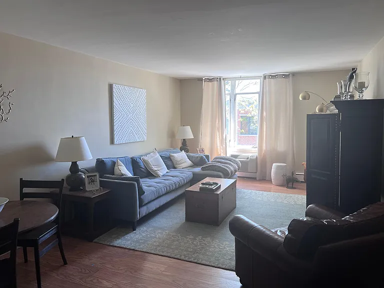 580 N Bank Ln #35 — Photo 1