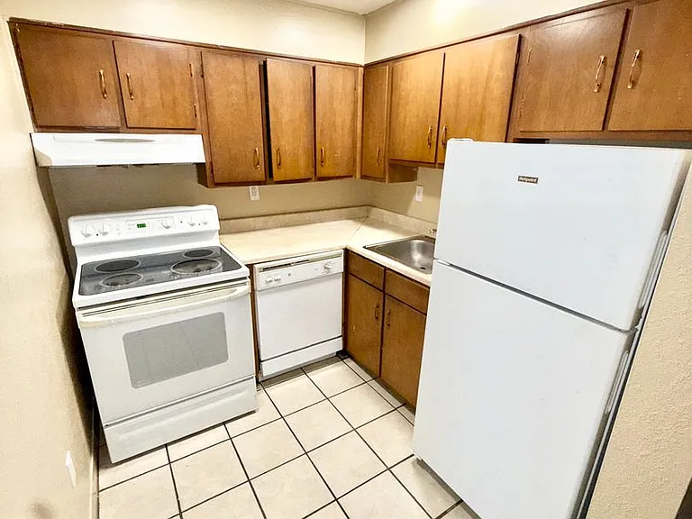 1 and 2 bed Apartments! Many with W/D in unit! Rent Specials! Call Today! Tour Today! — Photo 26
