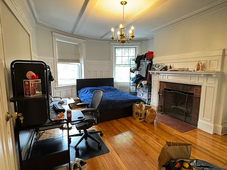 104 Strathmore Rd #2 — Photo 5