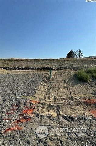 2nd image of 766 Mara Loop