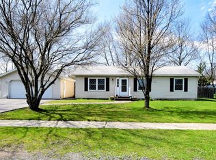 10 Matthew Ln, Coxsackie, NY 12051