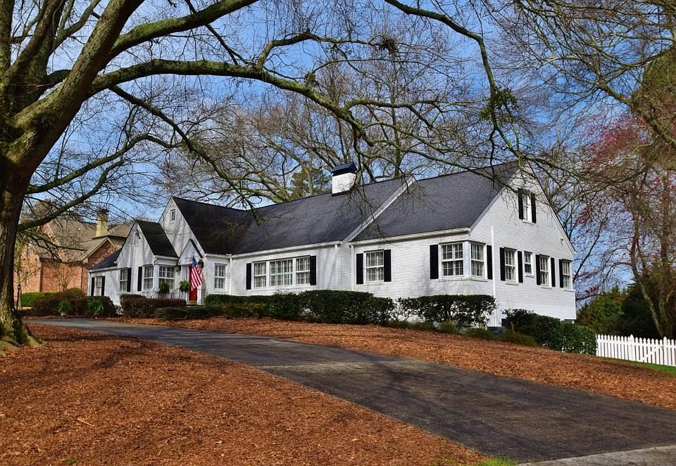 1st image of 230 Dixon Dr