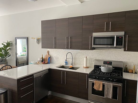 2nd image of 1535 N Orleans St #3C