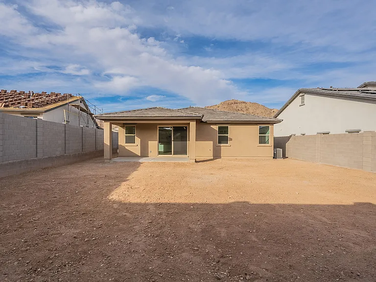 21411 W Meadowbrook Ave — Photo 43