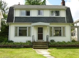 3274 Clarendon Rd, Cleveland Heights, OH 44118