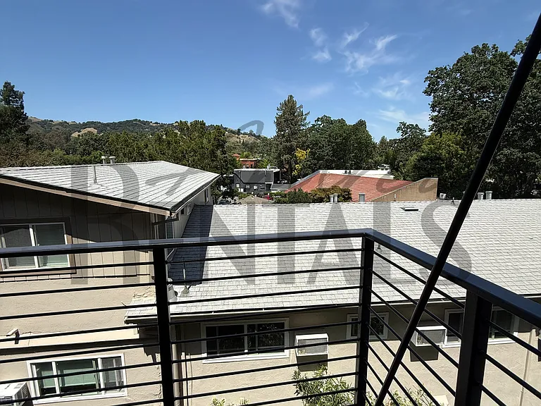 950 Hough Ave #302 — Photo 37