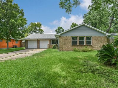 7126 Roos Rd, Houston, TX, 77074