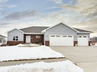 1240 Fox Ridge Rd, Dike, IA 50624