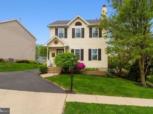 53 Commons Dr, Pottstown, PA 19464