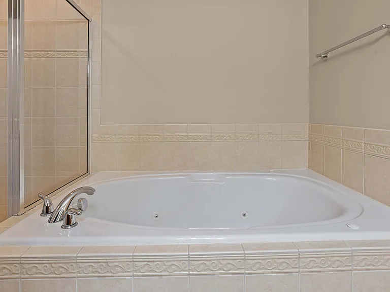 1025 Horton Pl — Photo 22